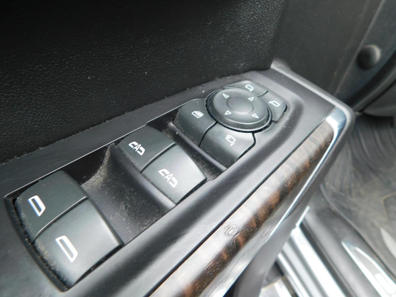 GMC Sierra 1500 4WD Crew Cab 147" Denali 2019