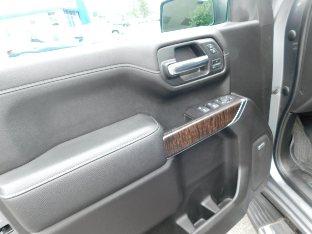 GMC Sierra 1500 4WD Crew Cab 147" Denali 2019