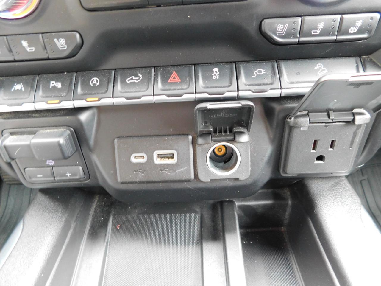 GMC Sierra 1500 4WD Crew Cab 147" Denali 2019