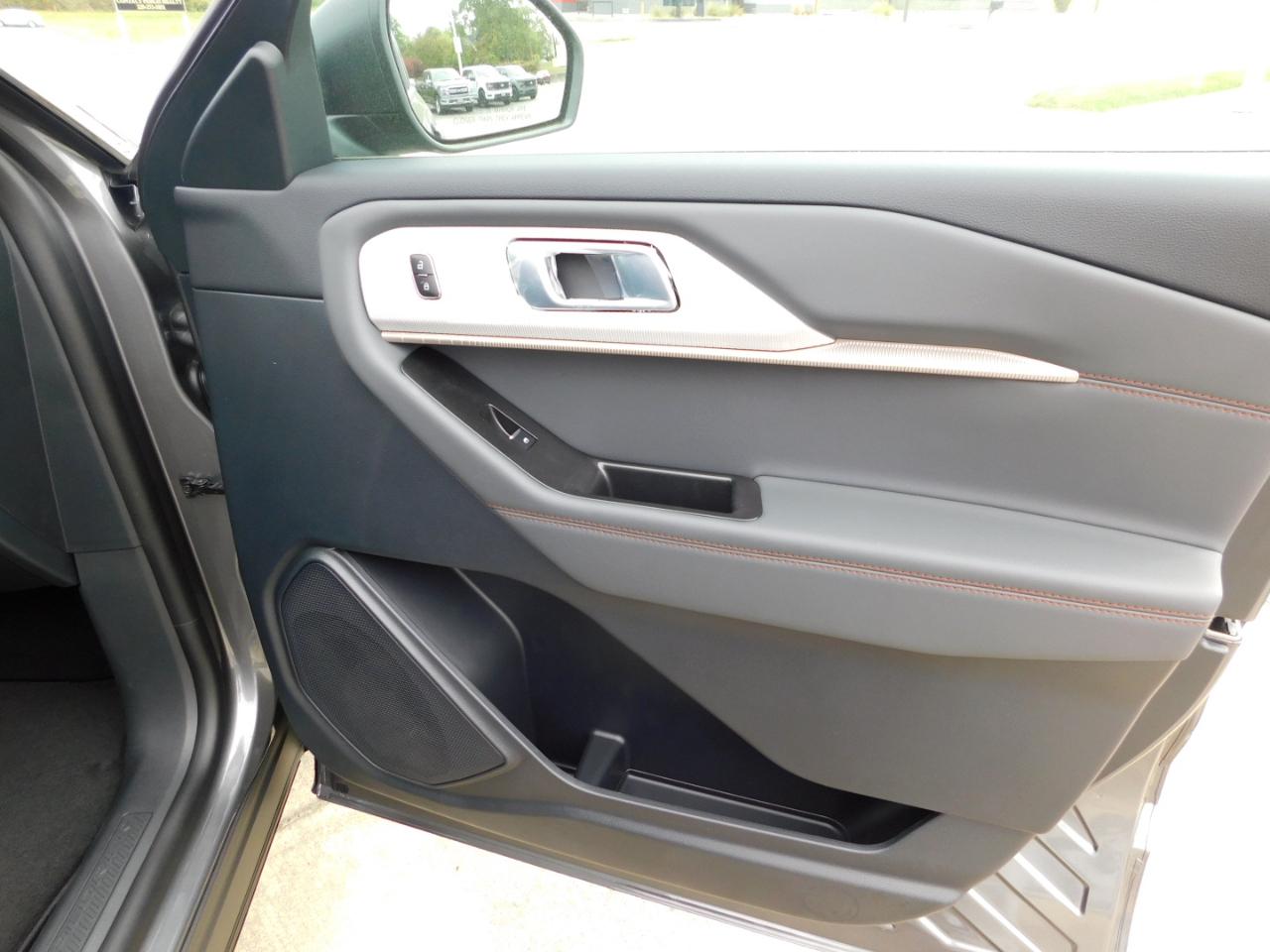 Ford Explorer Active RWD 2026