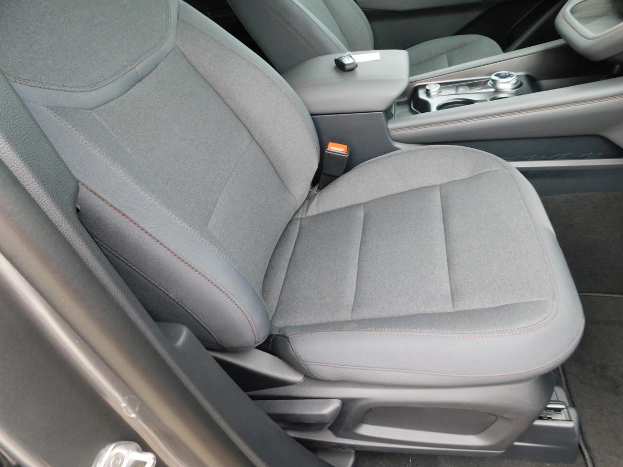 Ford Explorer Active RWD 2026