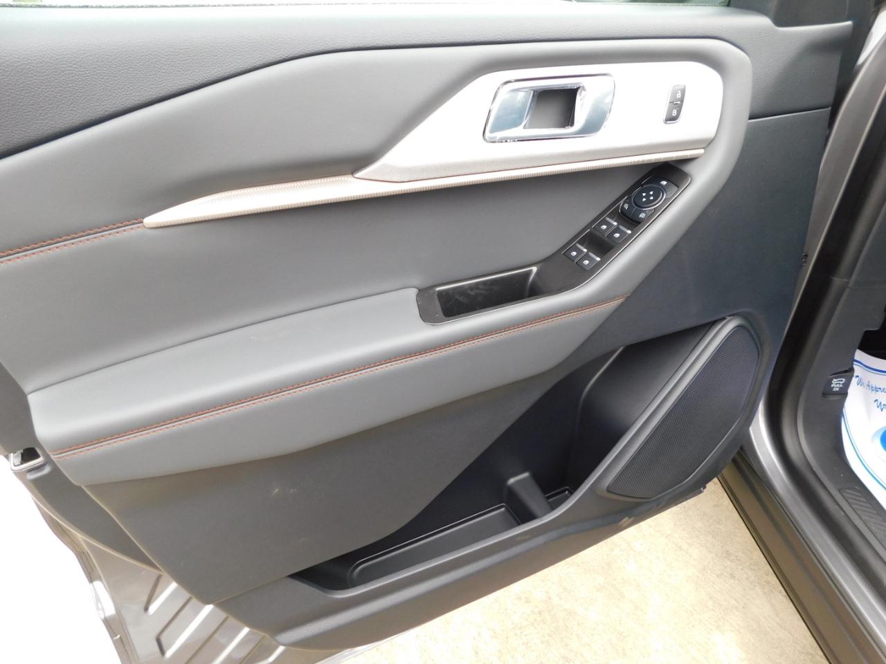 Ford Explorer Active RWD 2026