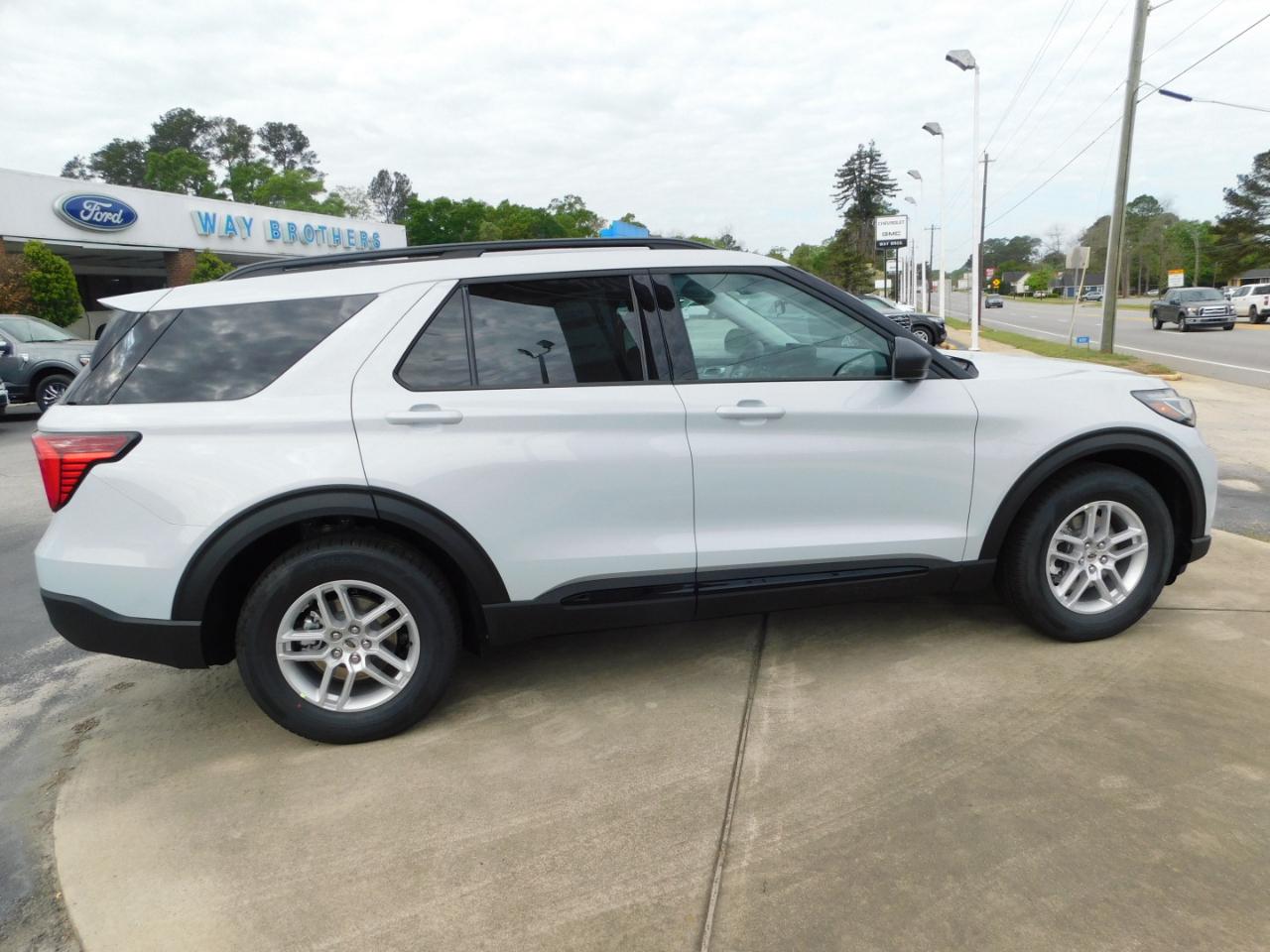 2026 Ford Explorer ACTIVE RWD
