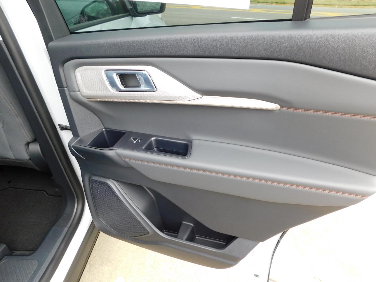 Ford Explorer Active RWD 2026