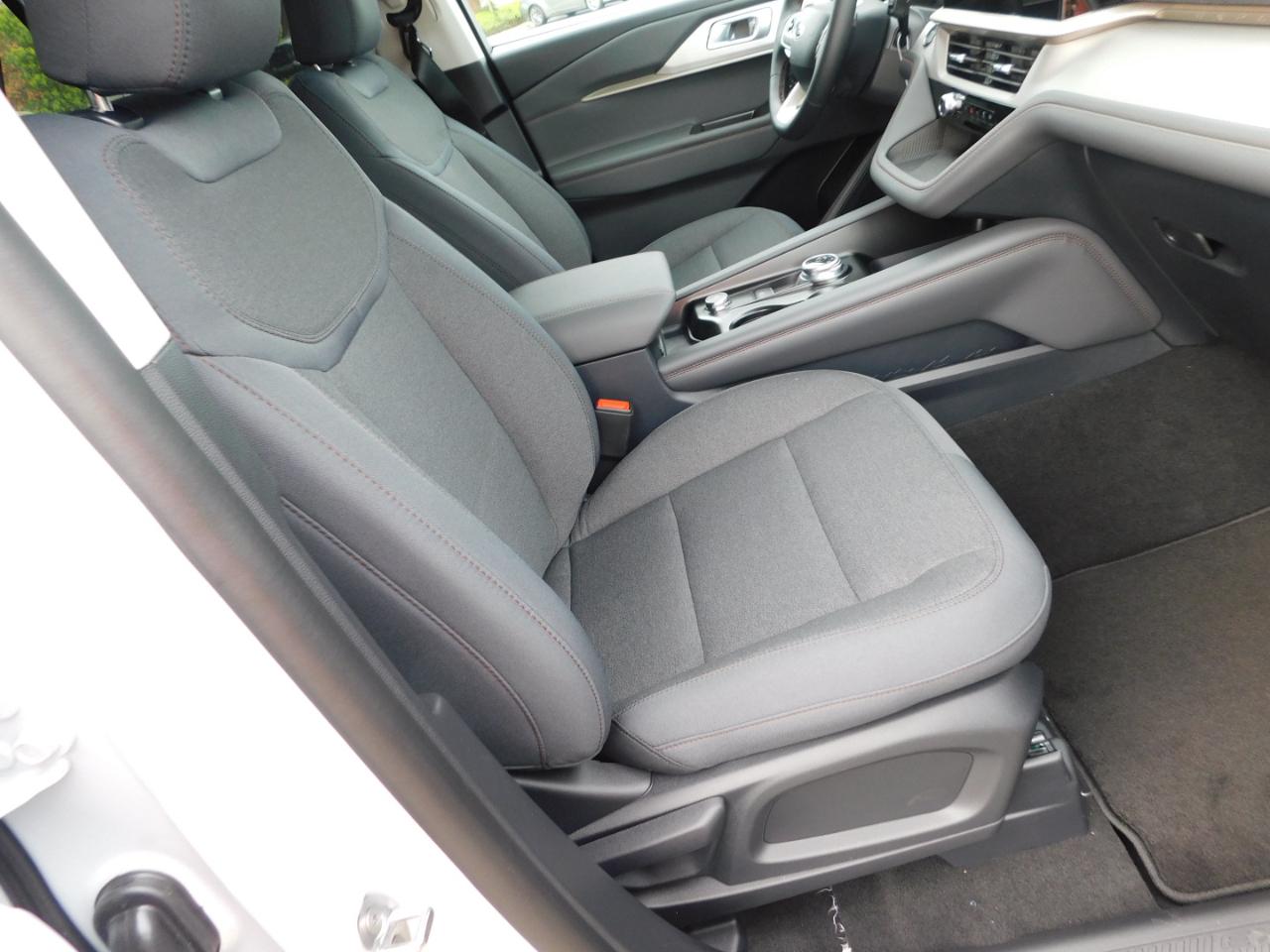 Ford Explorer Active RWD 2026