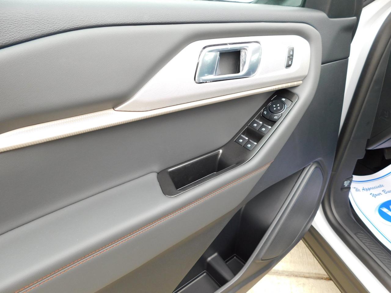 Ford Explorer Active RWD 2026