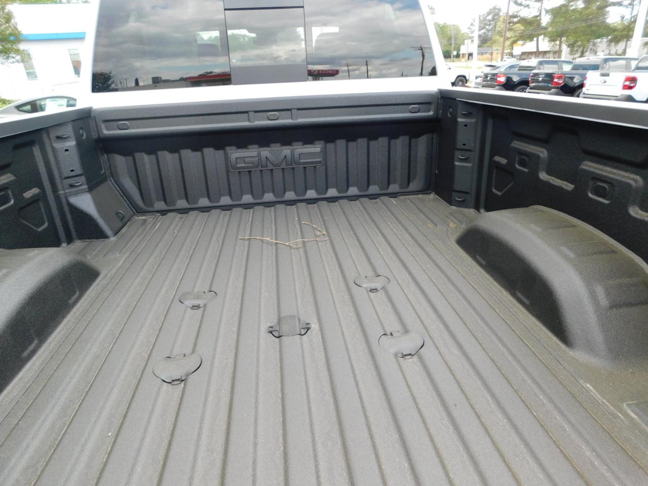 GMC Sierra 2500HD 4WD Crew Cab 159" AT4 2026