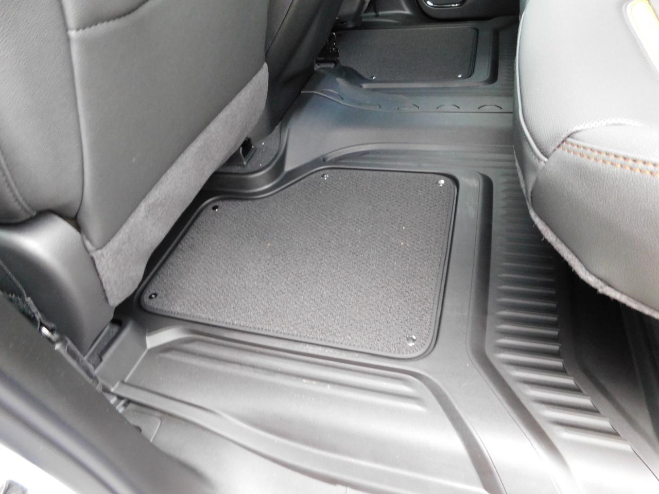 GMC Sierra 2500HD 4WD Crew Cab 159" AT4 2026