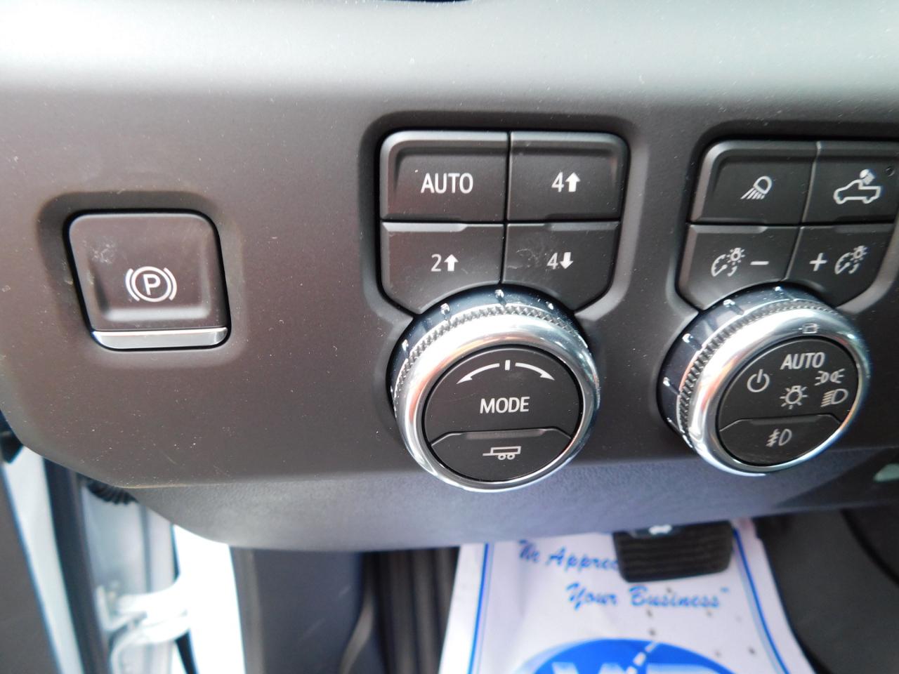 GMC Sierra 2500HD 4WD Crew Cab 159" AT4 2026