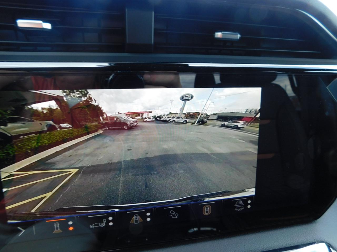 GMC Sierra 2500HD 4WD Crew Cab 159" AT4 2026