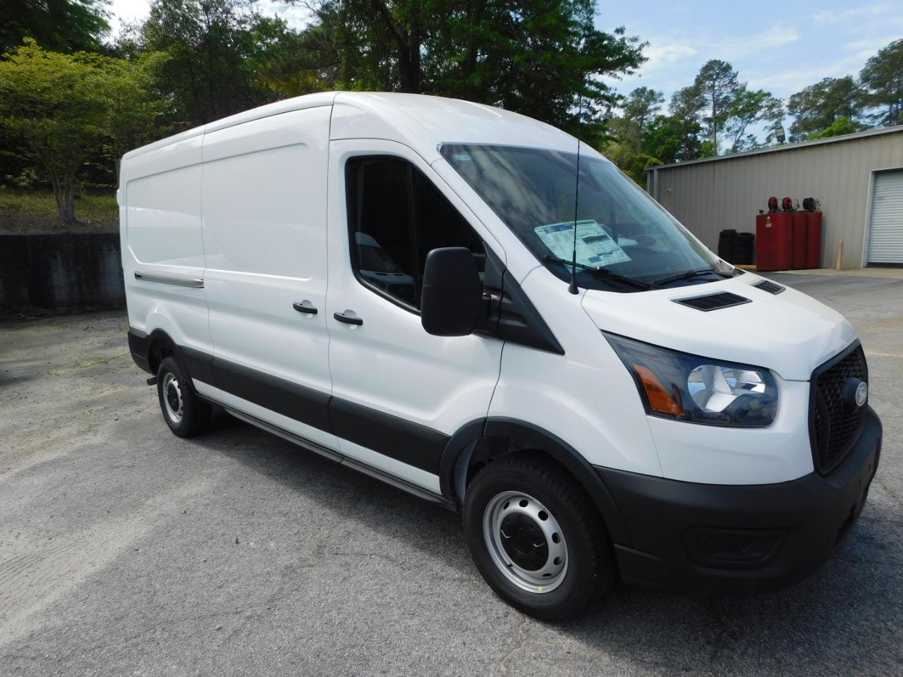2026 Ford Transit Cargo Van T-250 148" MED RF 9150 GV