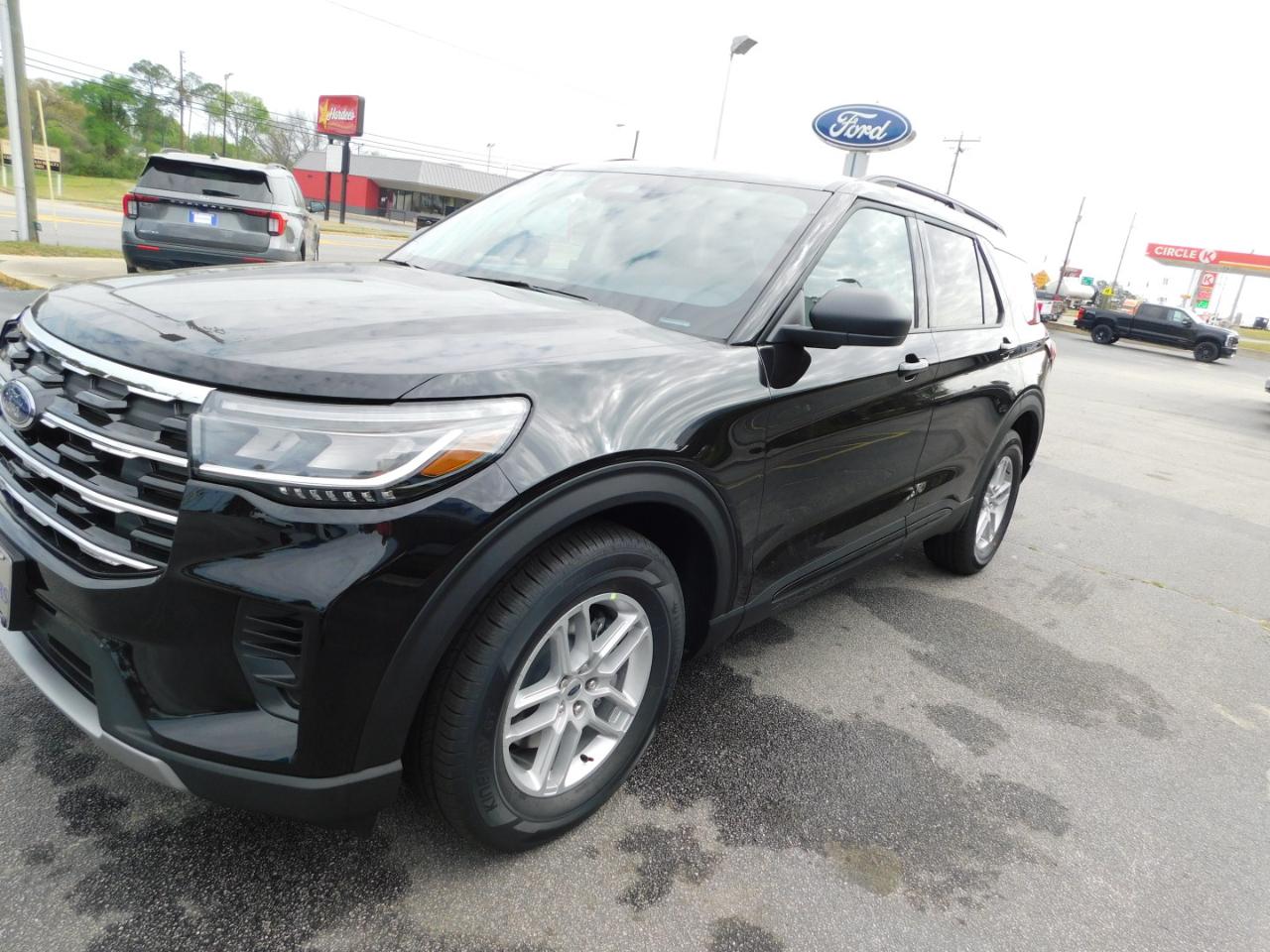 Ford Explorer Active w/200A Pkg RWD 2026