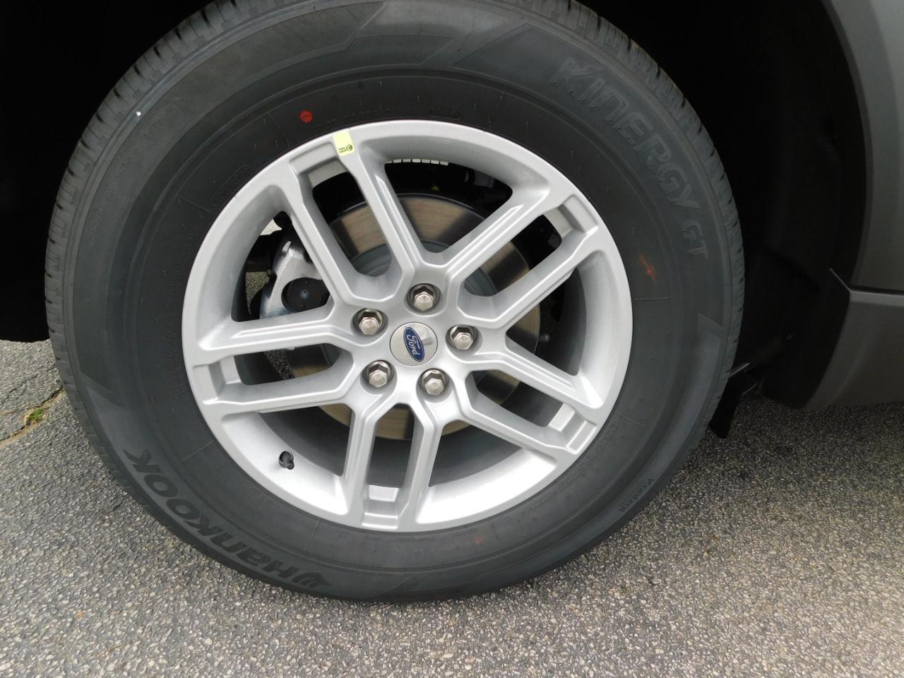 Ford Explorer Active w/200A Pkg RWD 2026