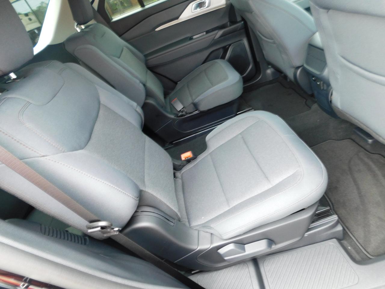 Ford Explorer Active w/200A Pkg RWD 2026