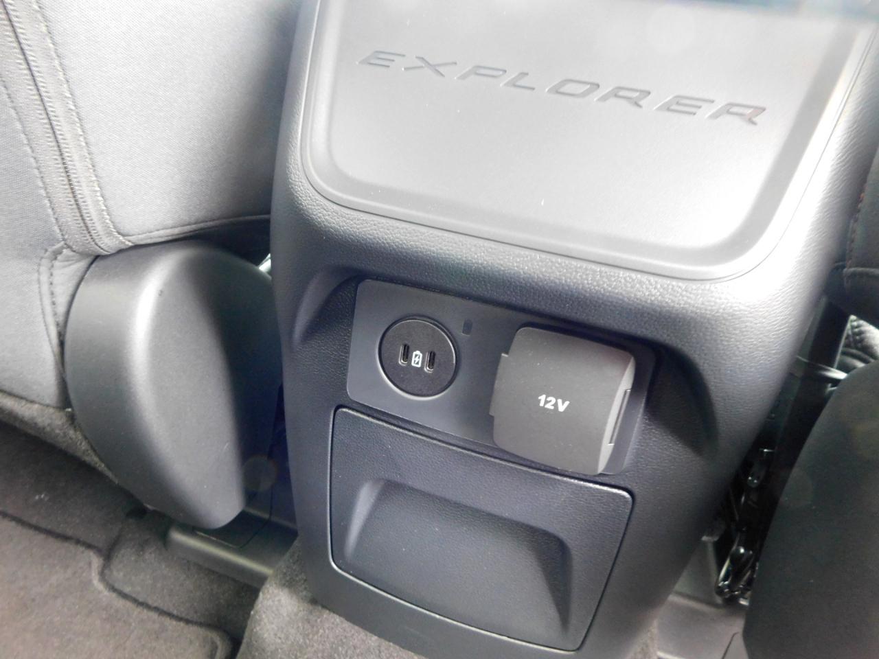 Ford Explorer Active w/200A Pkg RWD 2026