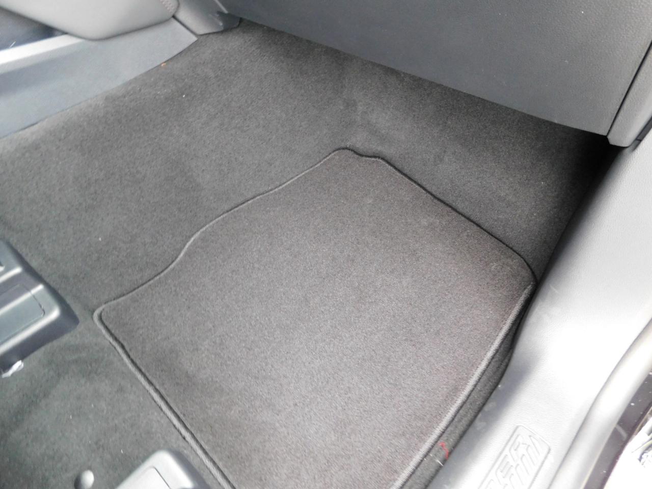 Ford Explorer Active w/200A Pkg RWD 2026