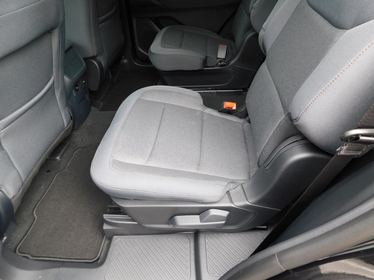 Ford Explorer Active w/200A Pkg RWD 2026