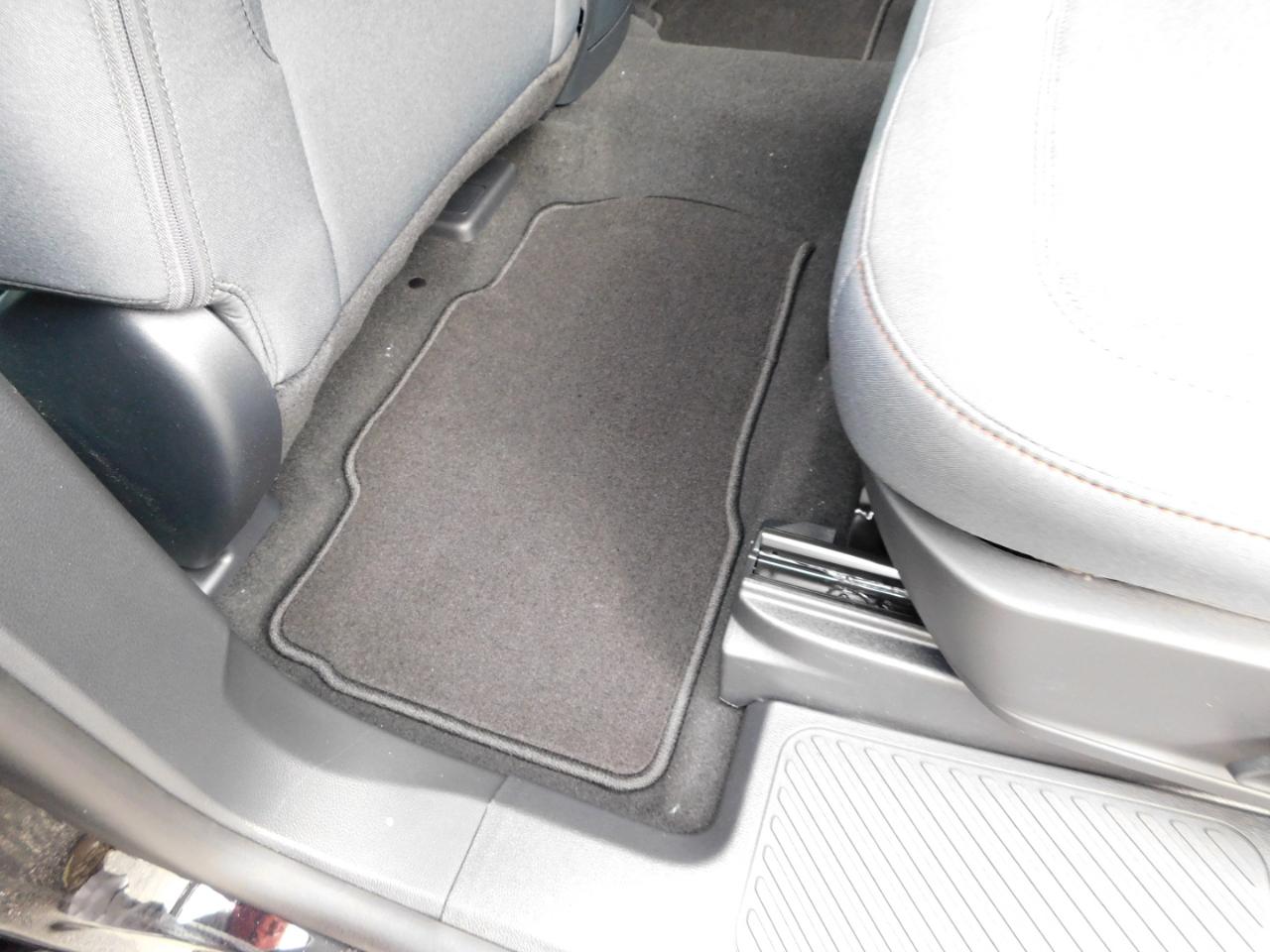 Ford Explorer Active w/200A Pkg RWD 2026