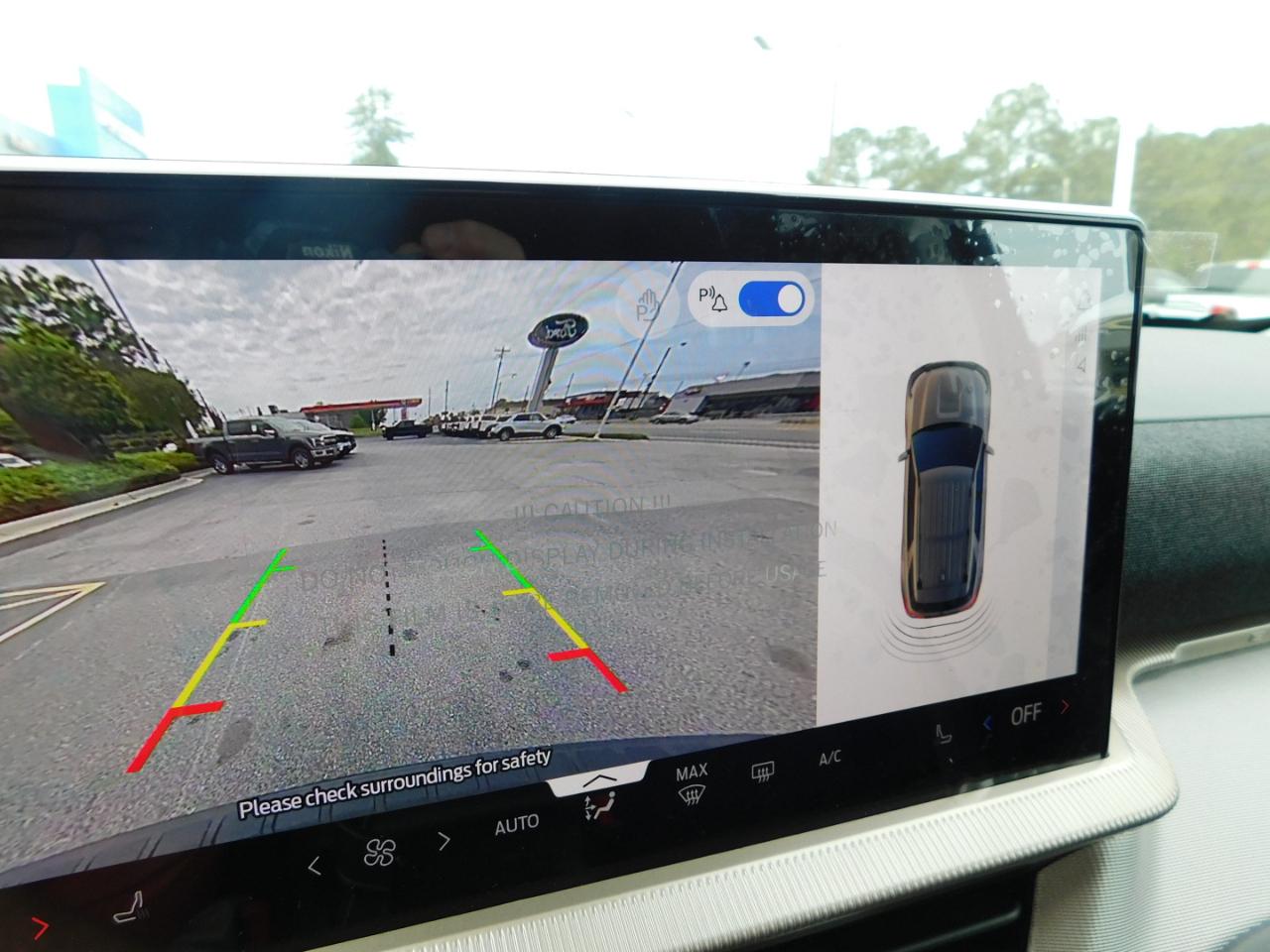 Ford Explorer Active w/200A Pkg RWD 2026