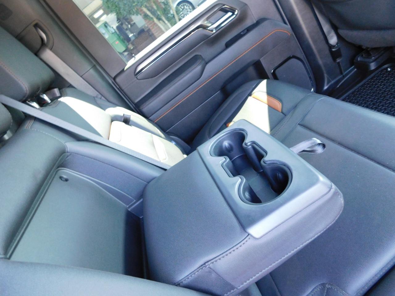 GMC Sierra 2500HD 4WD Crew Cab 159" AT4 2025