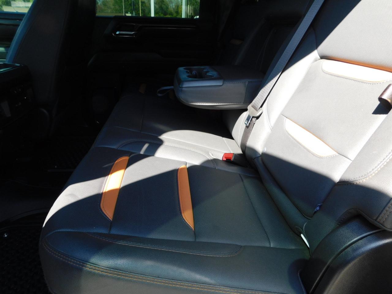 GMC Sierra 2500HD 4WD Crew Cab 159" AT4 2025