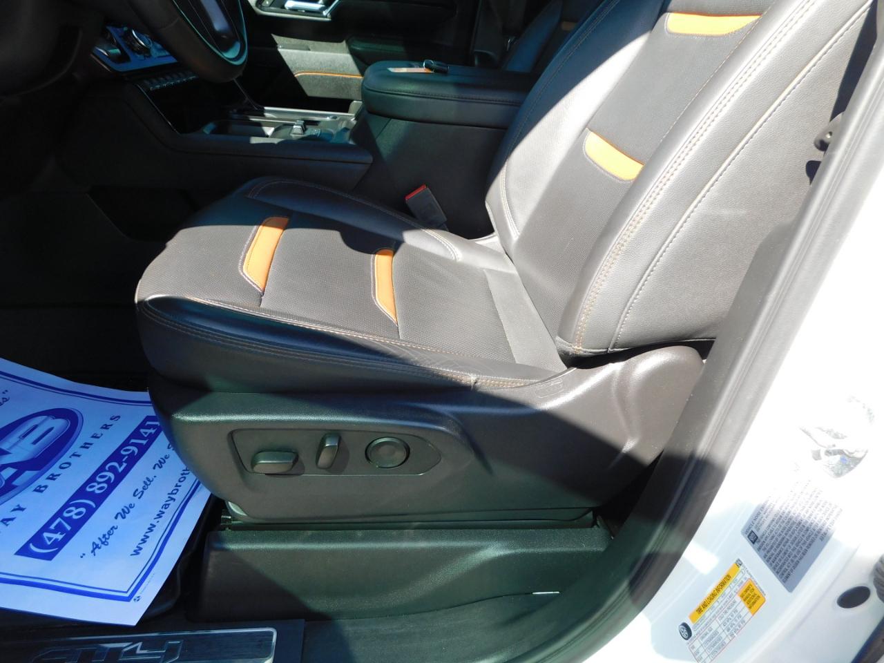 GMC Sierra 2500HD 4WD Crew Cab 159" AT4 2025