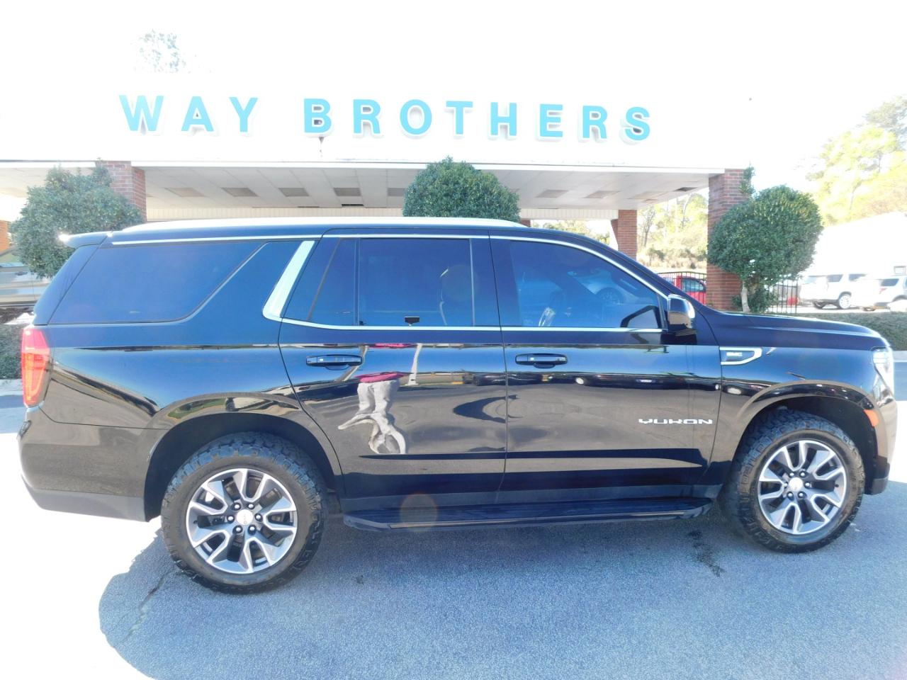 GMC Yukon 4WD 4dr SLE 2022