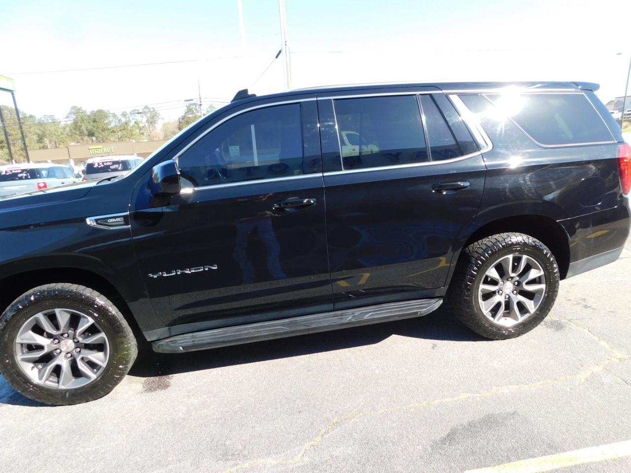 GMC Yukon 4WD 4dr SLE 2022