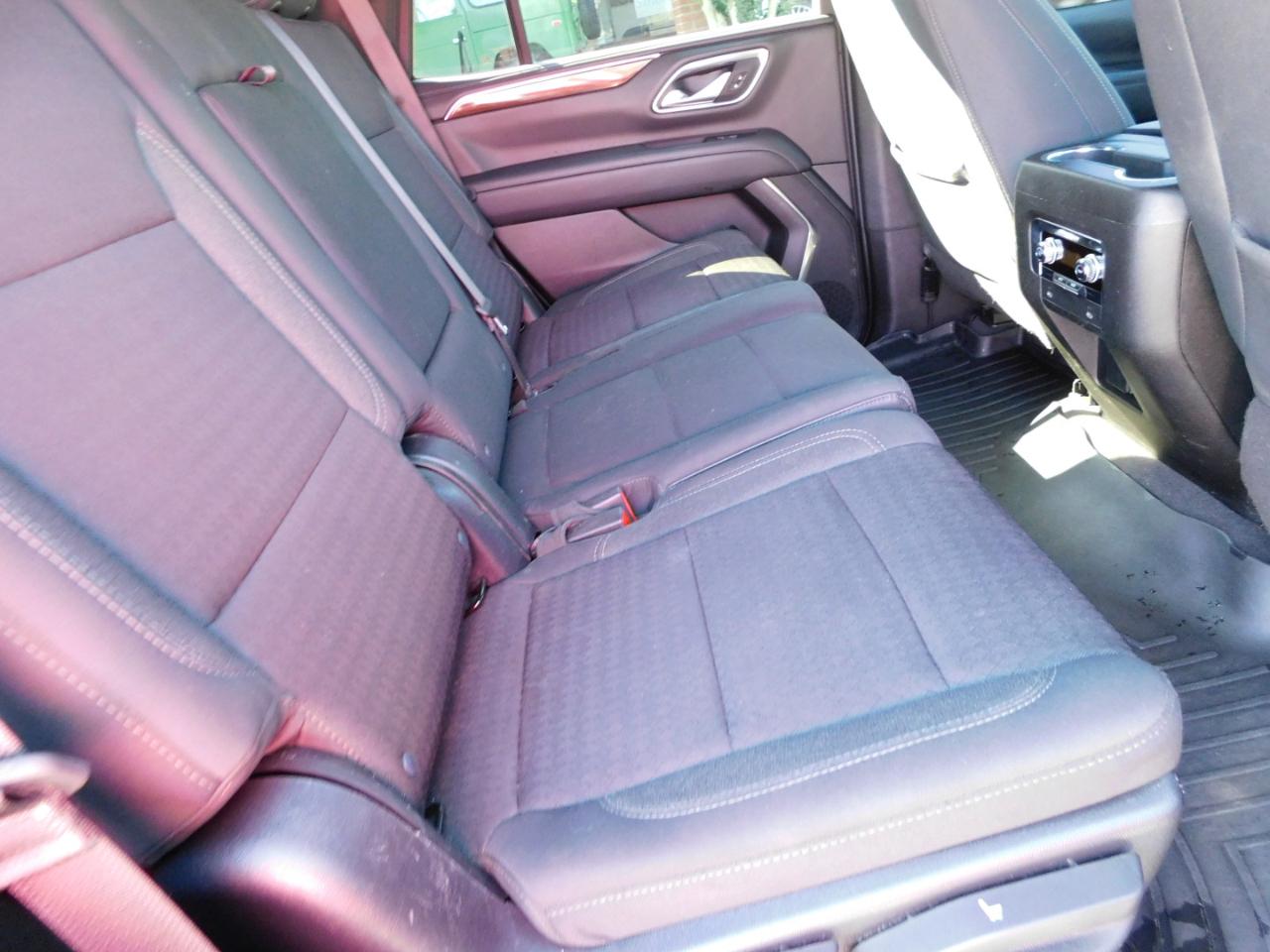 GMC Yukon 4WD 4dr SLE 2022