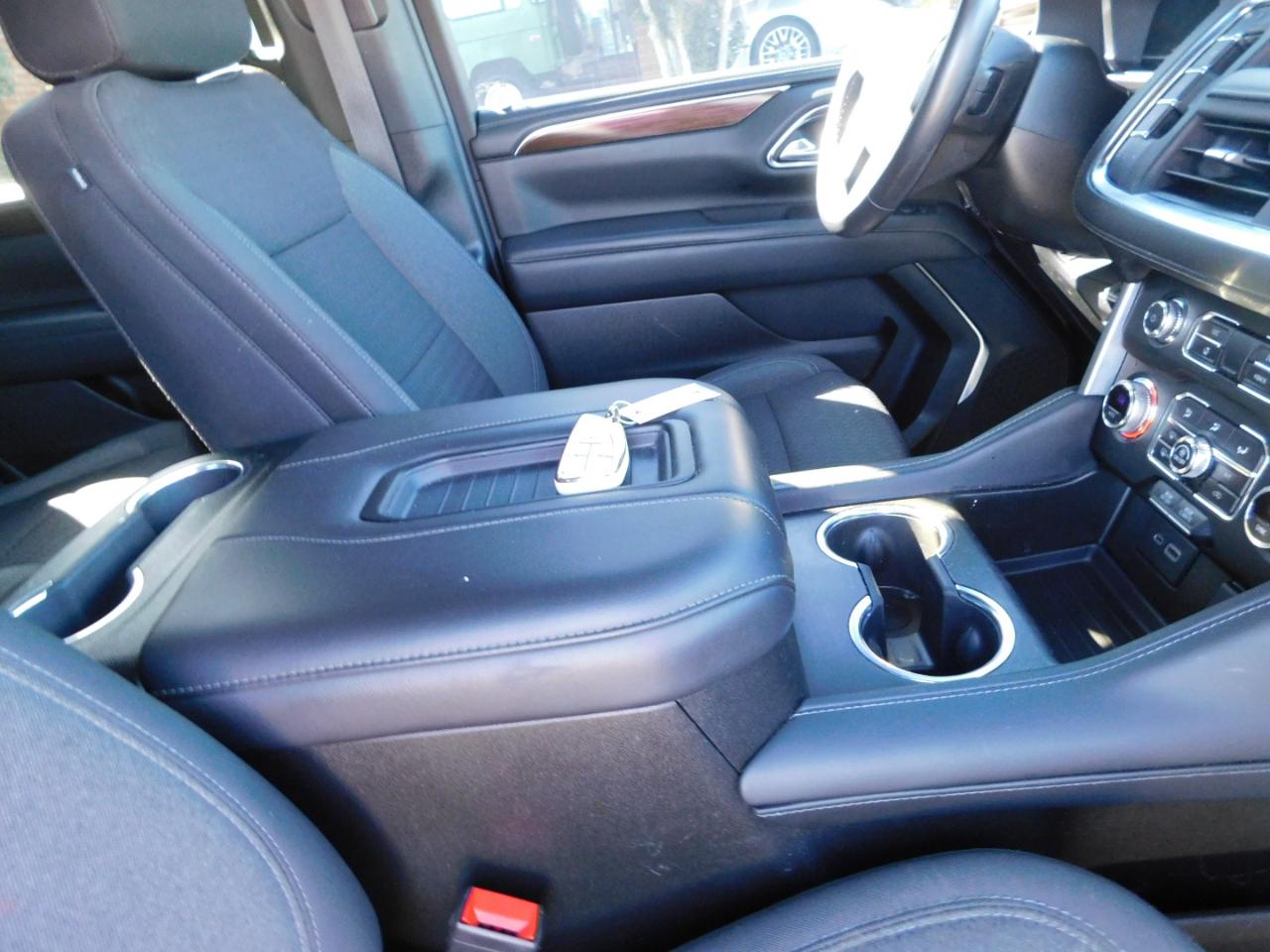 GMC Yukon 4WD 4dr SLE 2022