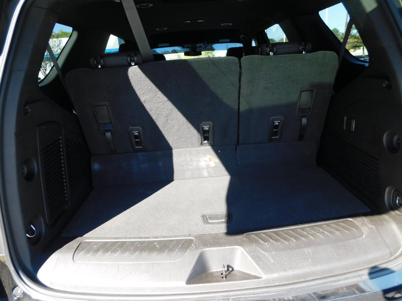 GMC Yukon 4WD 4dr SLE 2022