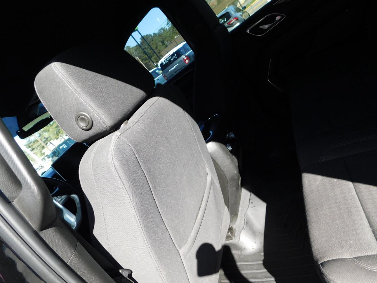 GMC Yukon 4WD 4dr SLE 2022