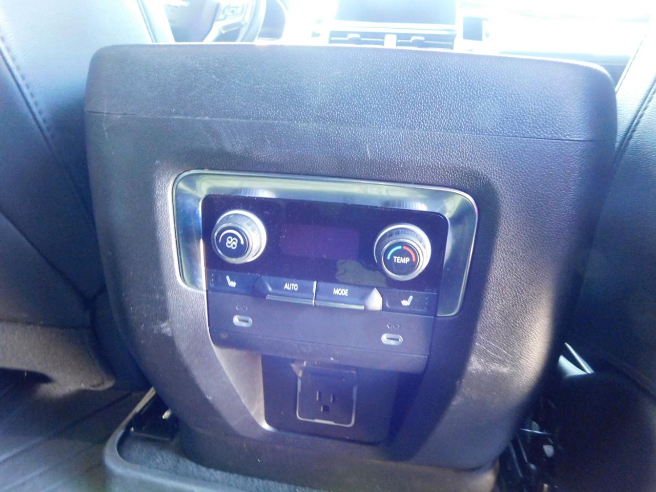 Chevrolet Tahoe 2WD 4dr Premier 2023