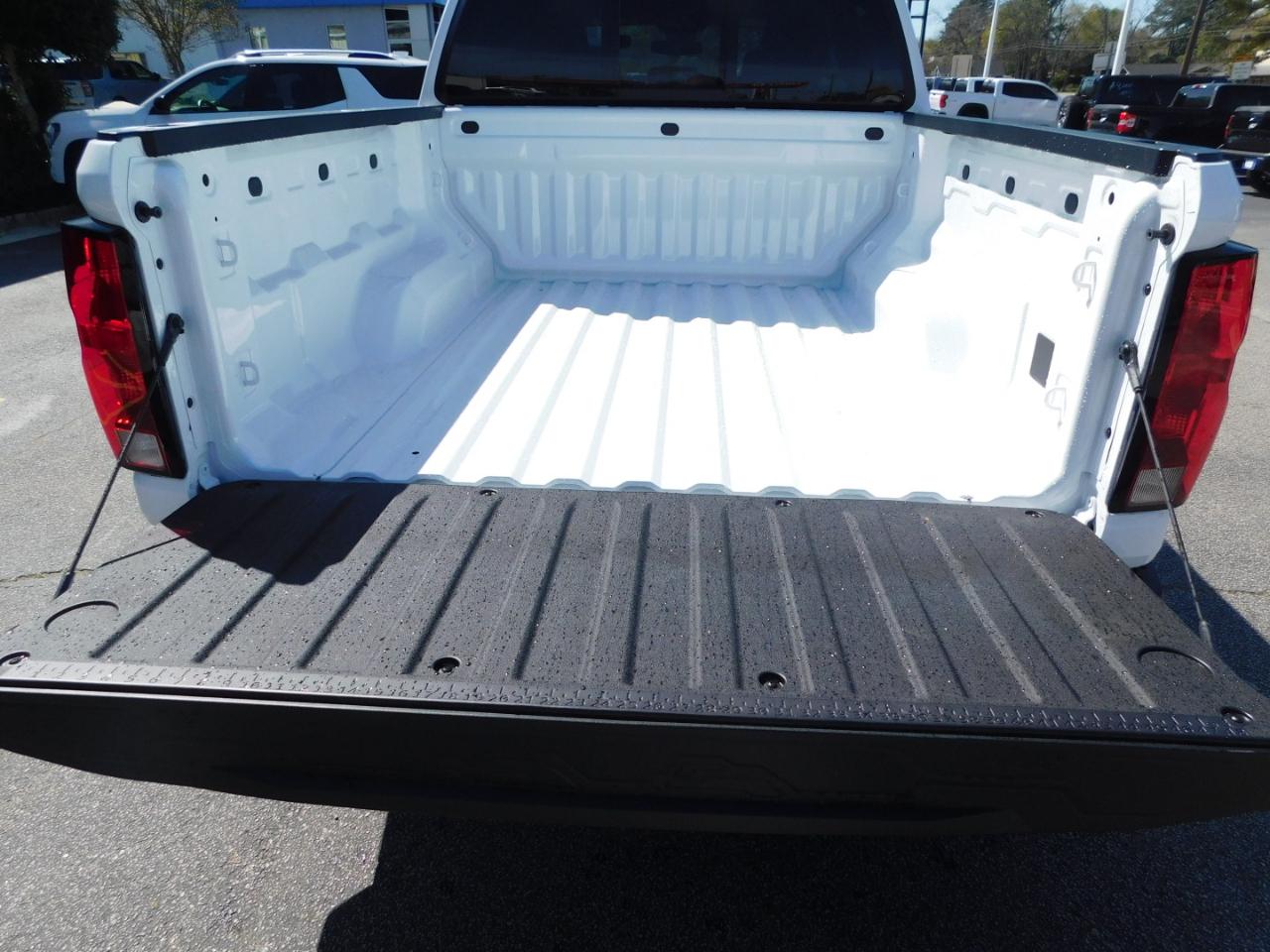 Chevrolet Colorado 2WD Crew Cab WT 2026