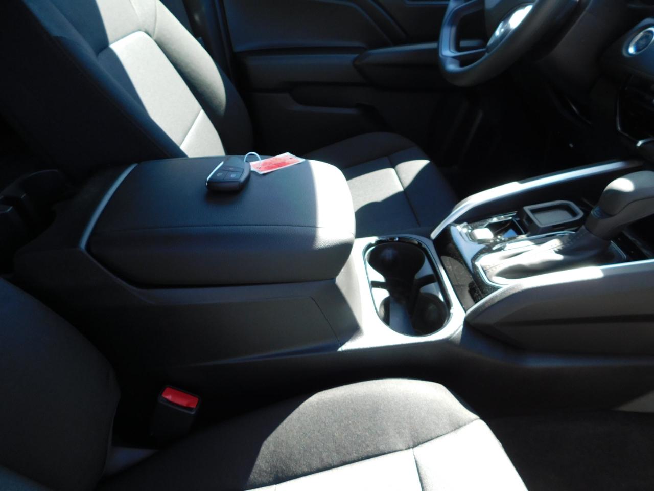 Chevrolet Colorado 2WD Crew Cab WT 2026