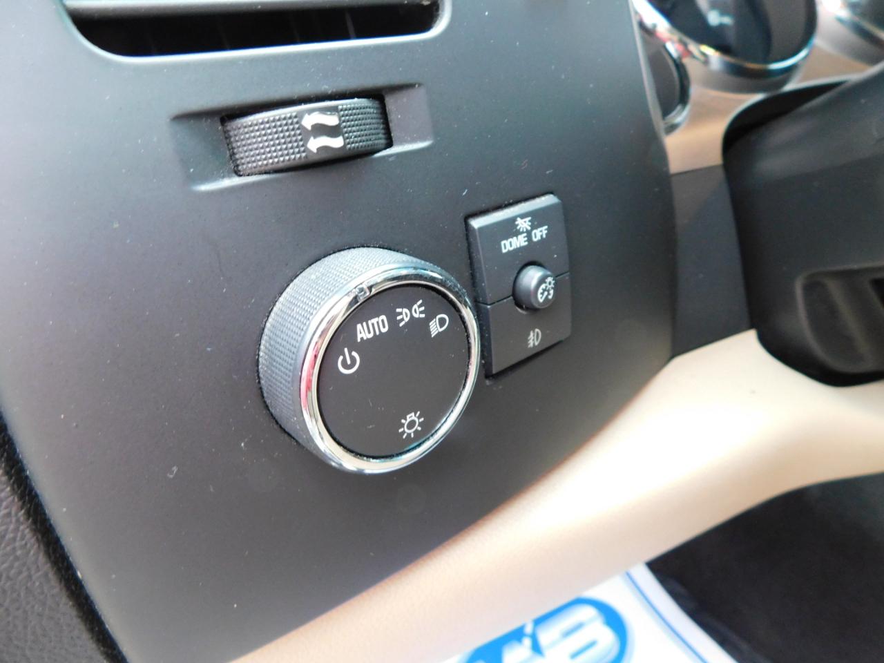 Chevrolet Silverado 1500 4WD Ext Cab 143.5" LT 2010