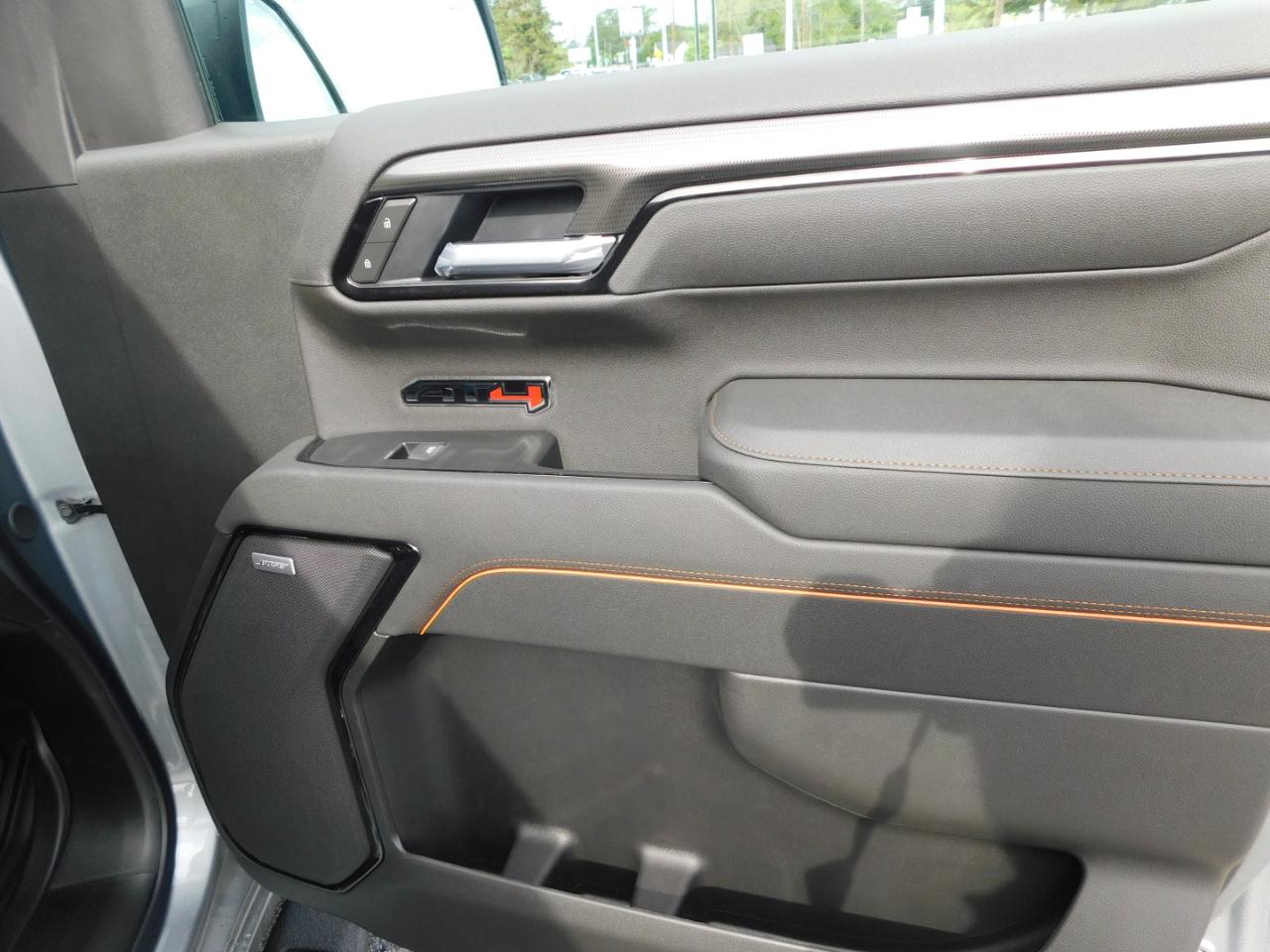 GMC Sierra 1500 4WD Crew Cab 147" AT4 2026