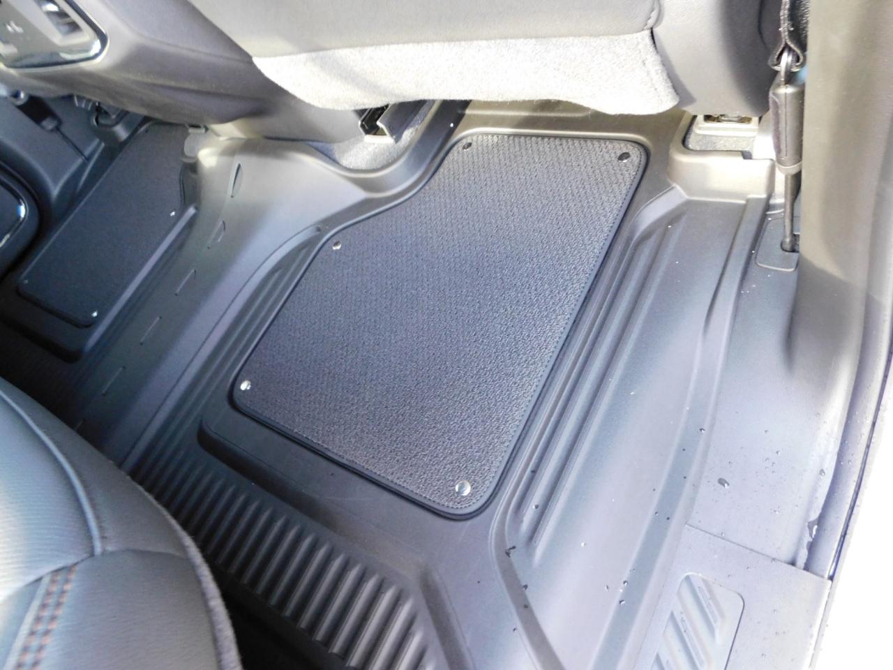 GMC Sierra 1500 4WD Crew Cab 147" AT4 2026