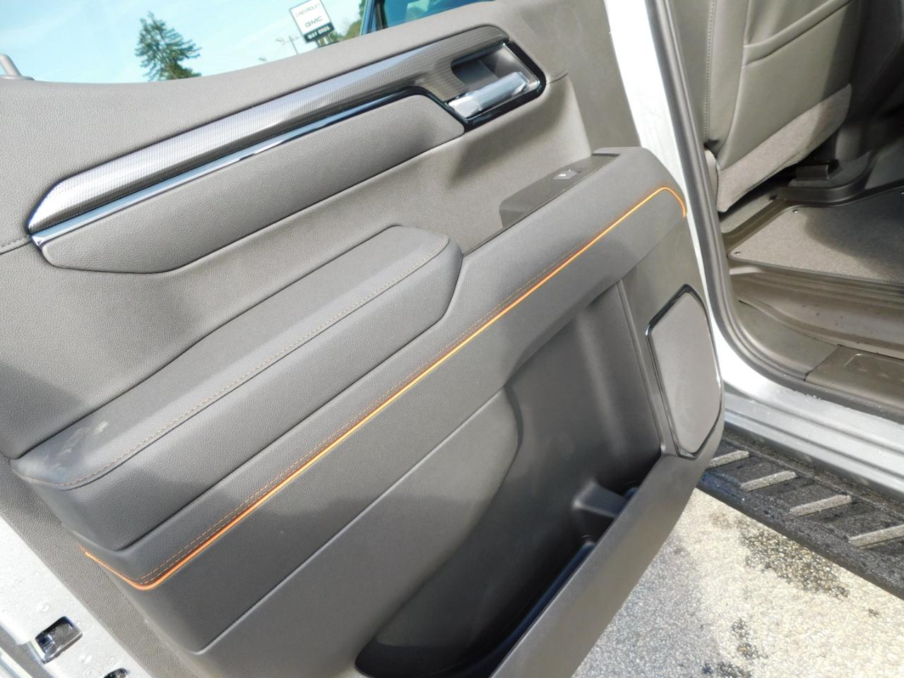 GMC Sierra 1500 4WD Crew Cab 147" AT4 2026