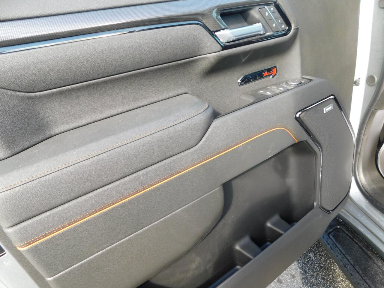 GMC Sierra 1500 4WD Crew Cab 147" AT4 2026