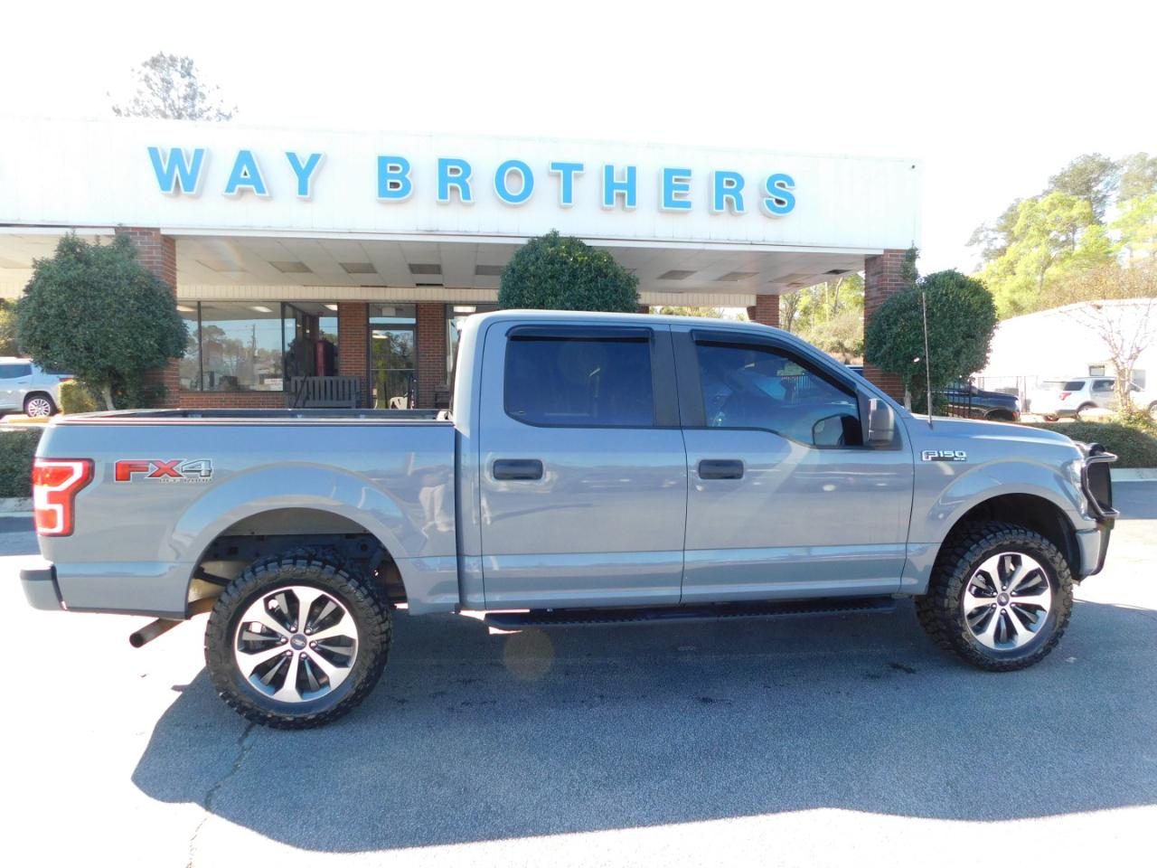 Ford F-150 4WD SuperCrew 145" STX 2019