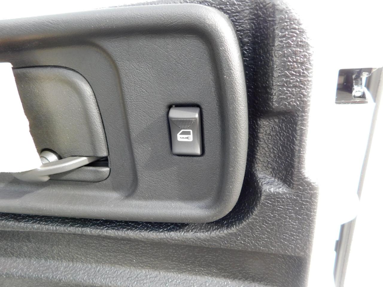 GMC Savana Cargo Van RWD 3500 155" 2026
