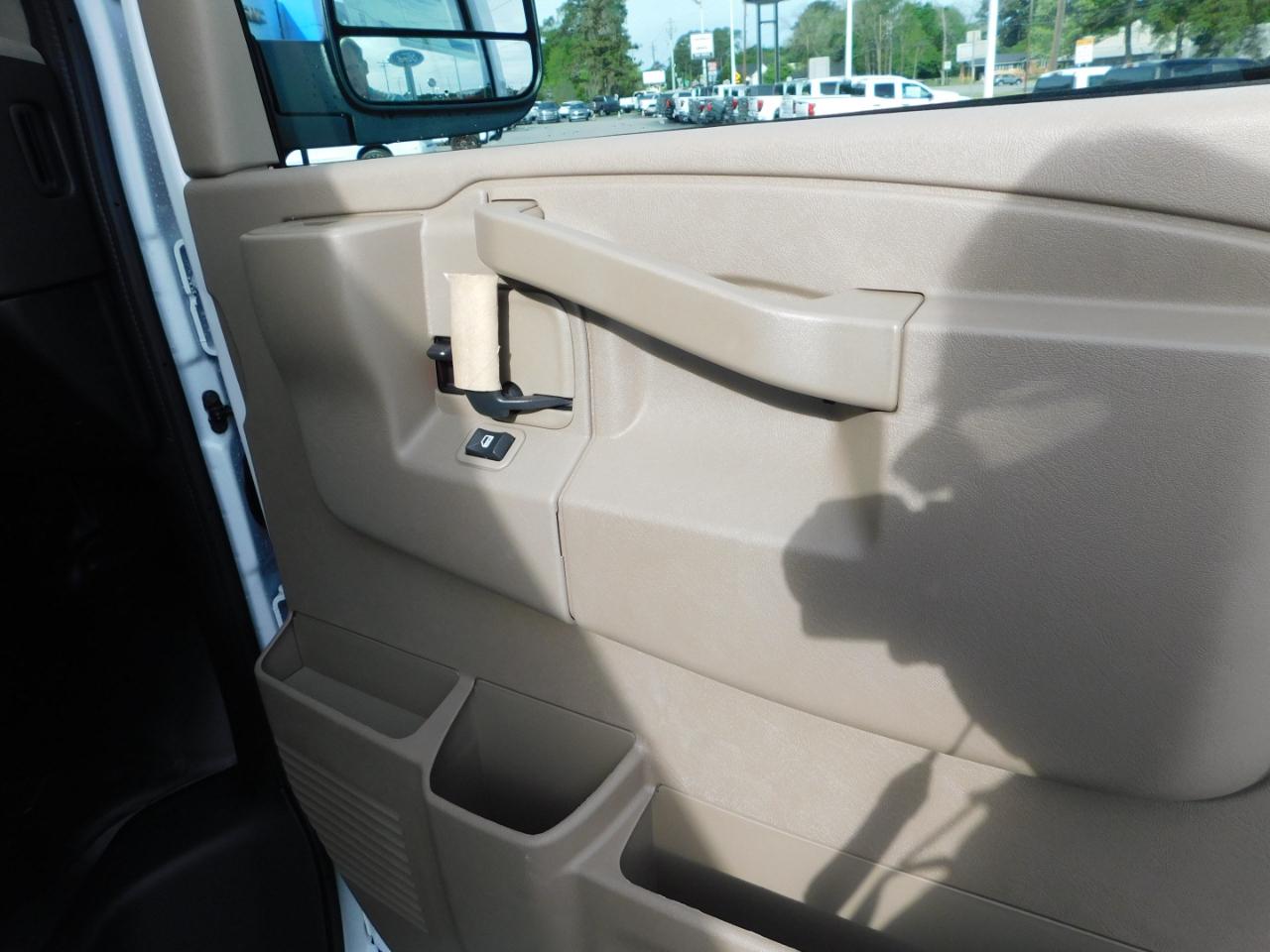 GMC Savana Cargo Van RWD 3500 155" 2026