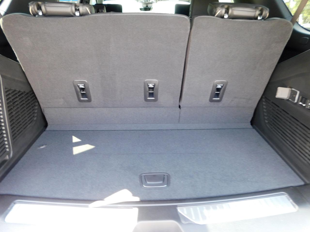 Chevrolet Tahoe 2WD 4dr Premier 2026