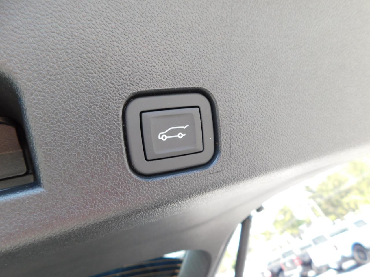 GMC Acadia FWD 4dr Denali Ultimate 2026