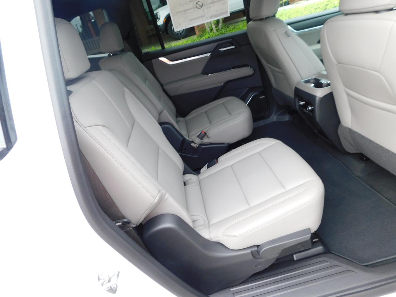 GMC Acadia FWD 4dr Elevation 2026