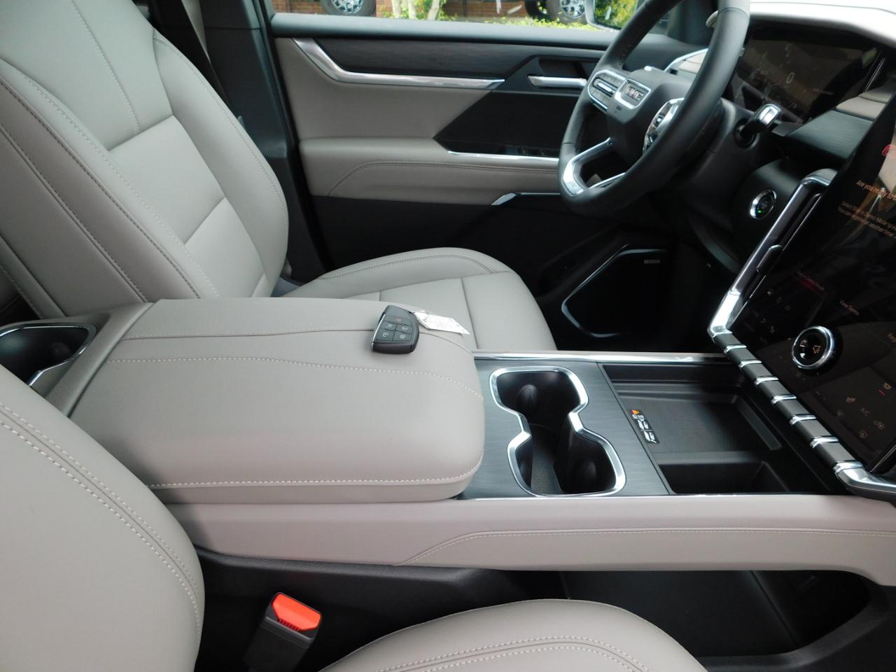 GMC Acadia FWD 4dr Elevation 2026