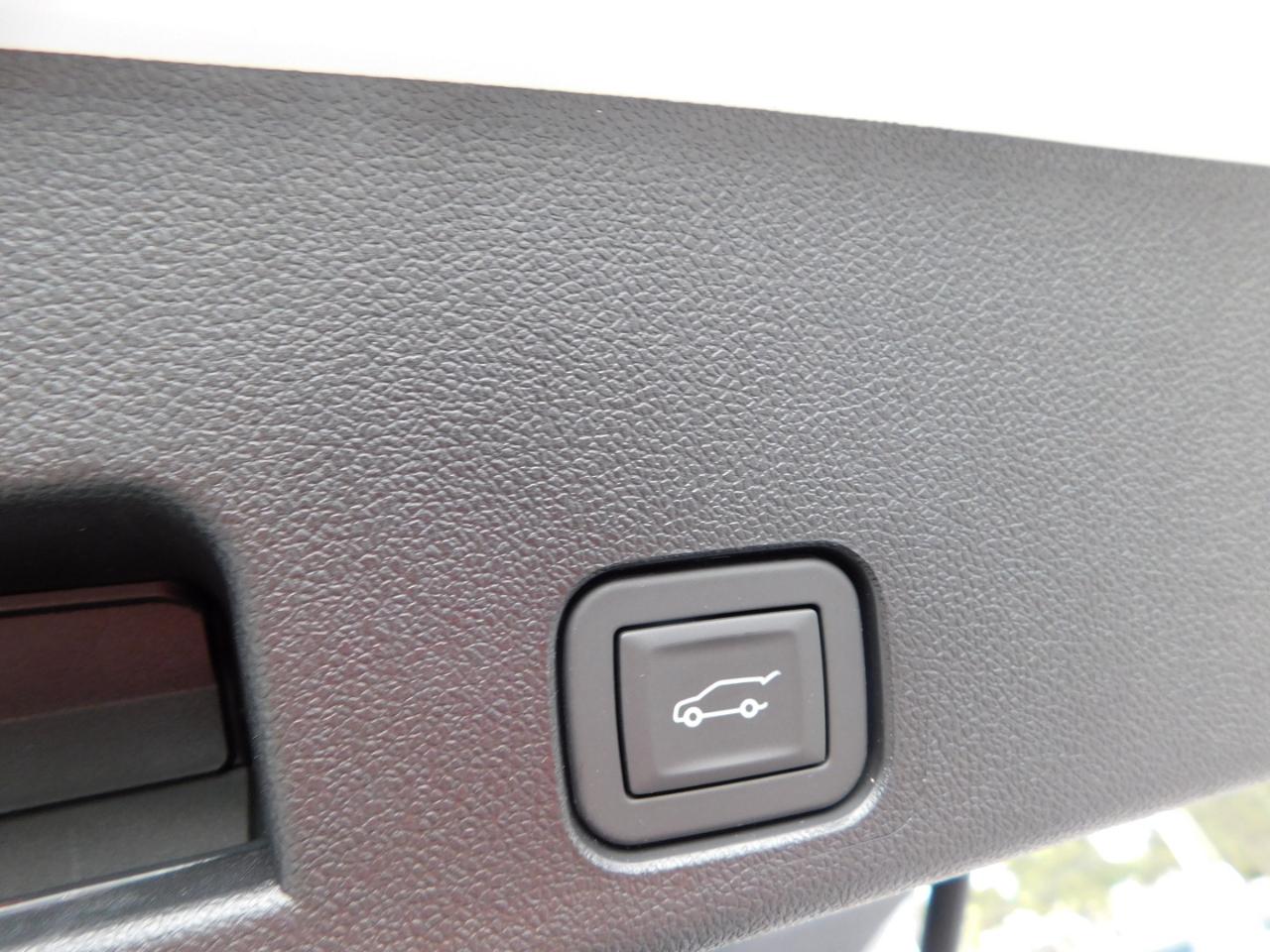 GMC Acadia FWD 4dr Elevation 2026