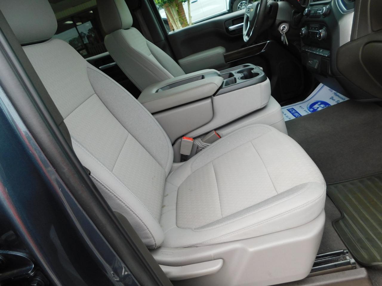 Chevrolet Silverado 1500 4WD Crew Cab 147" LT 2020