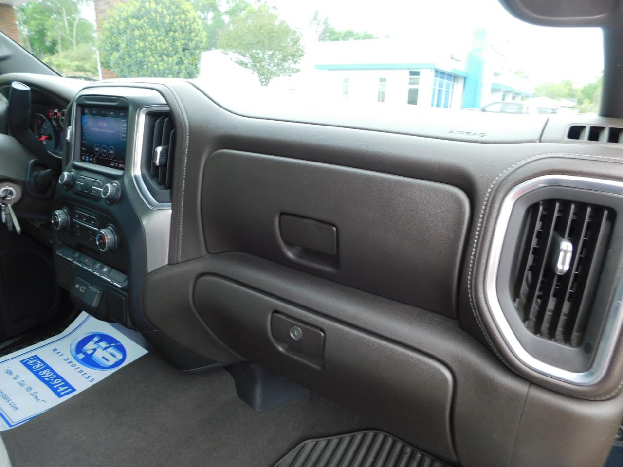 Chevrolet Silverado 1500 4WD Crew Cab 147" LT 2020